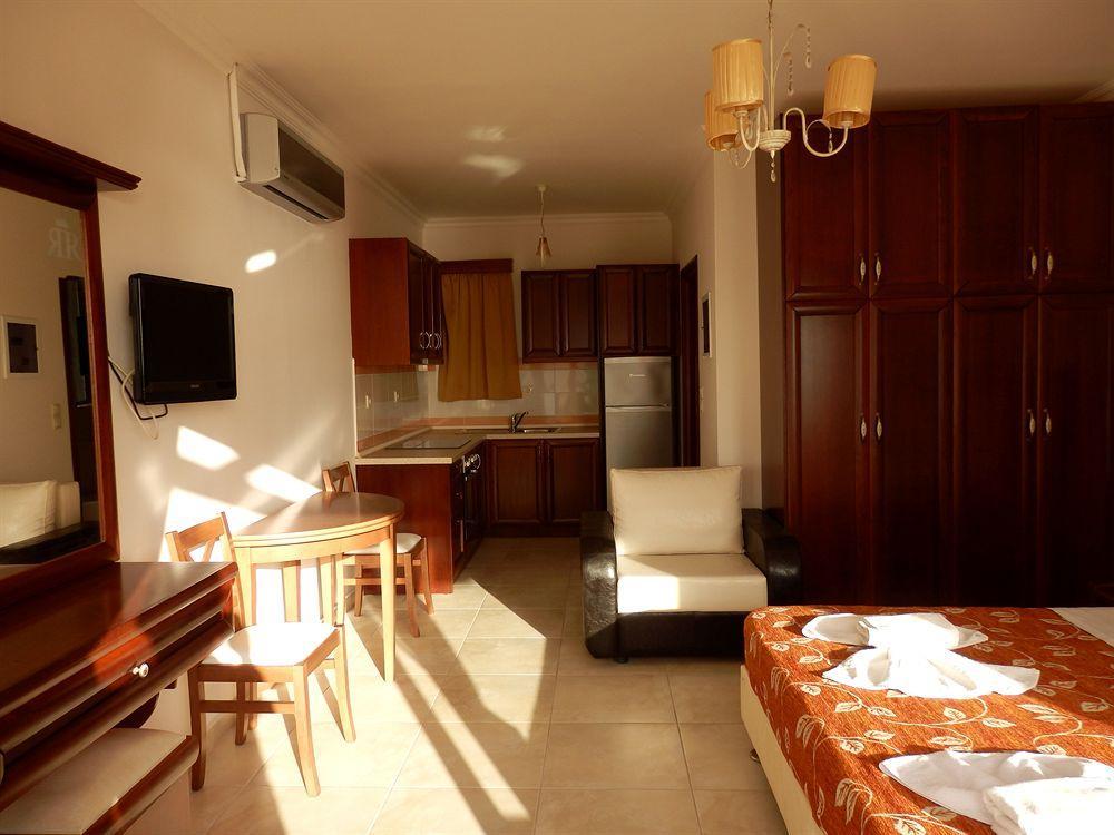 Royal Beach Hotel Αρκάσα Εξωτερικό φωτογραφία