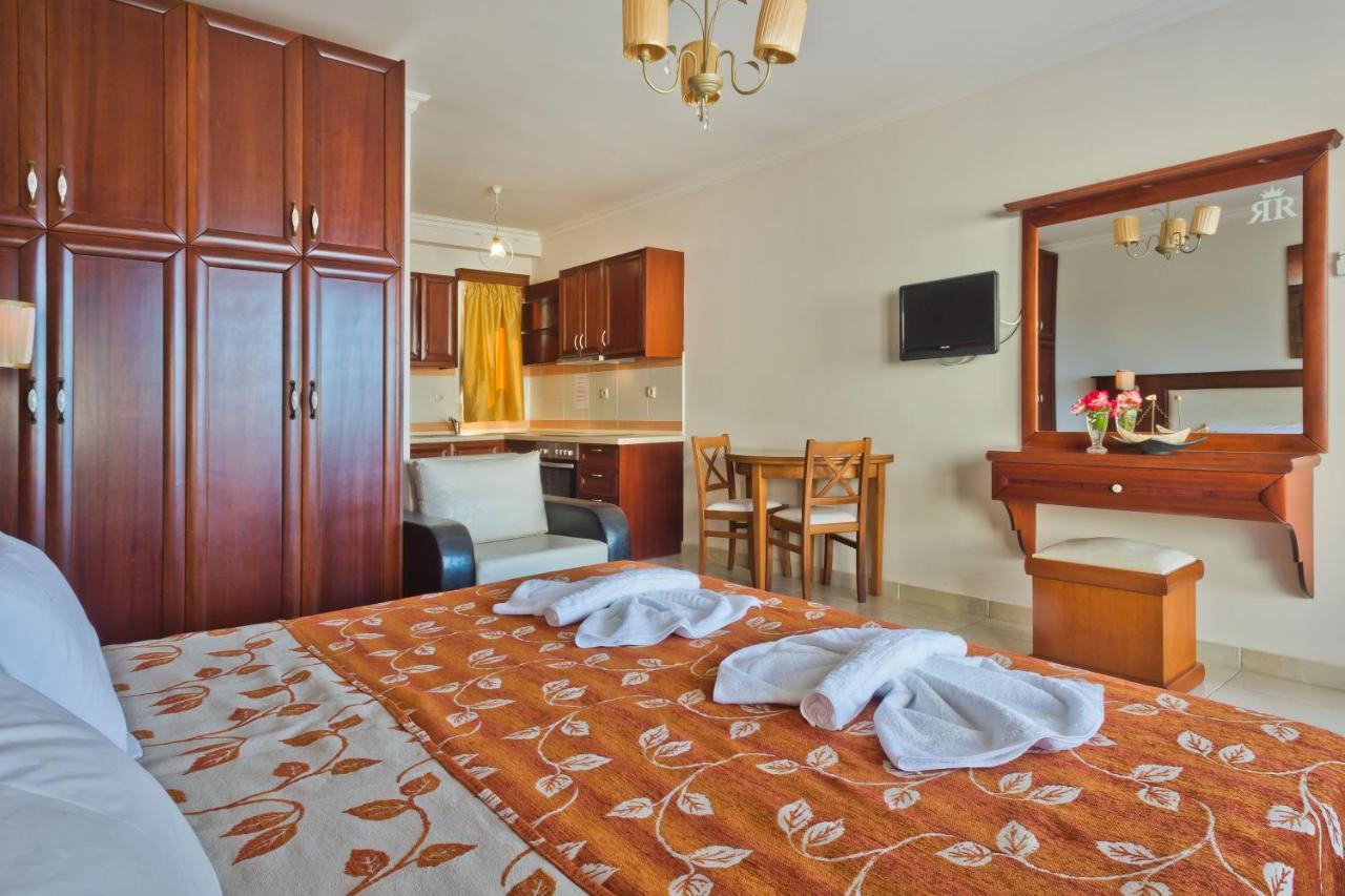 Royal Beach Hotel Αρκάσα Εξωτερικό φωτογραφία
